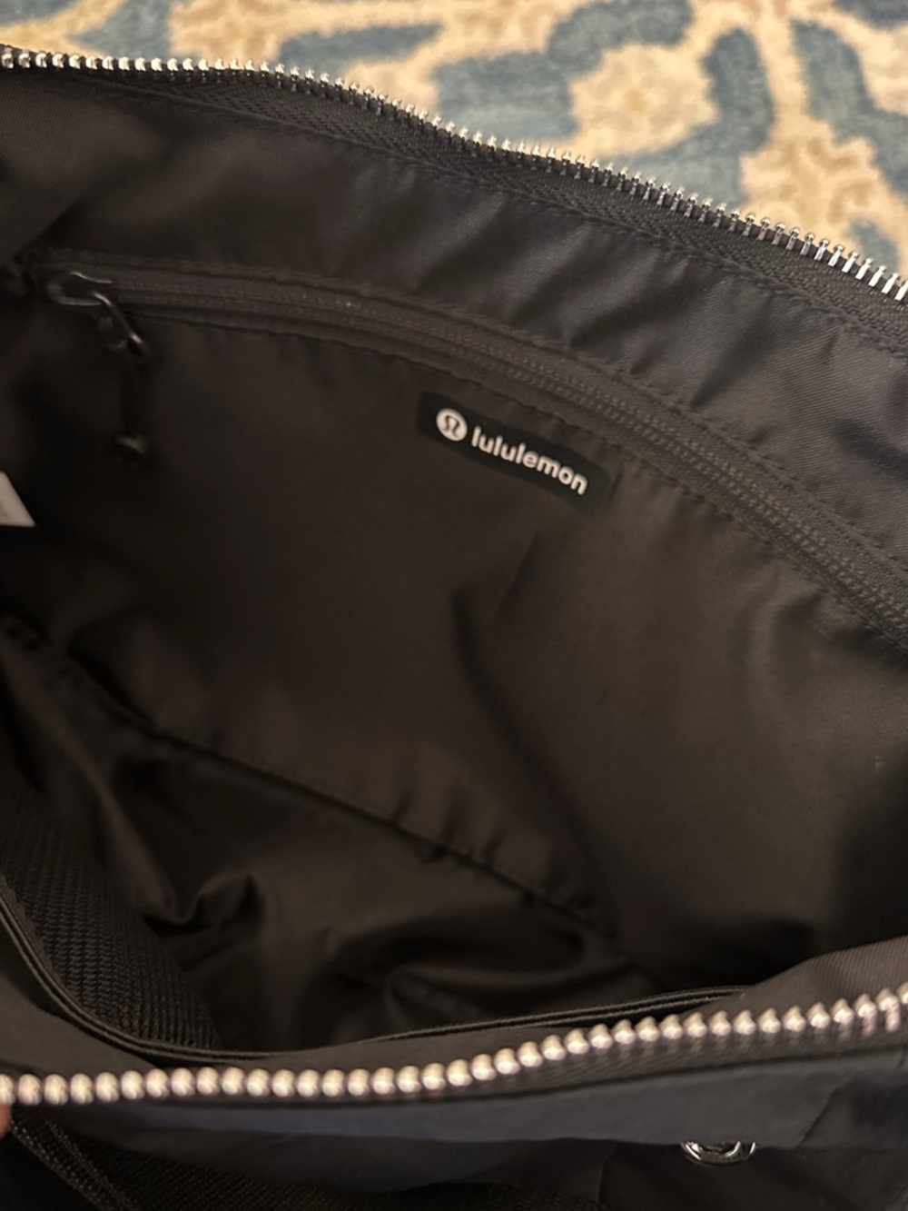 Lululemon athletica Slouchy Sling Bag 6L - 
Metal Hardware (silver tone) - Picture 3 of 4